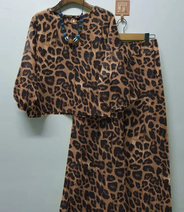 סטים תואמים גמישים, מודפסים בעיצוב נמר 2 חלקים, אופנתי לאישה , מידה גדולה