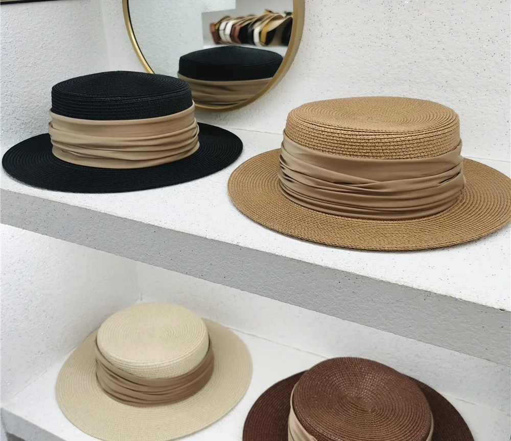 כובע קש אופנתי, דגם בריטי מסוגנן וייחודי