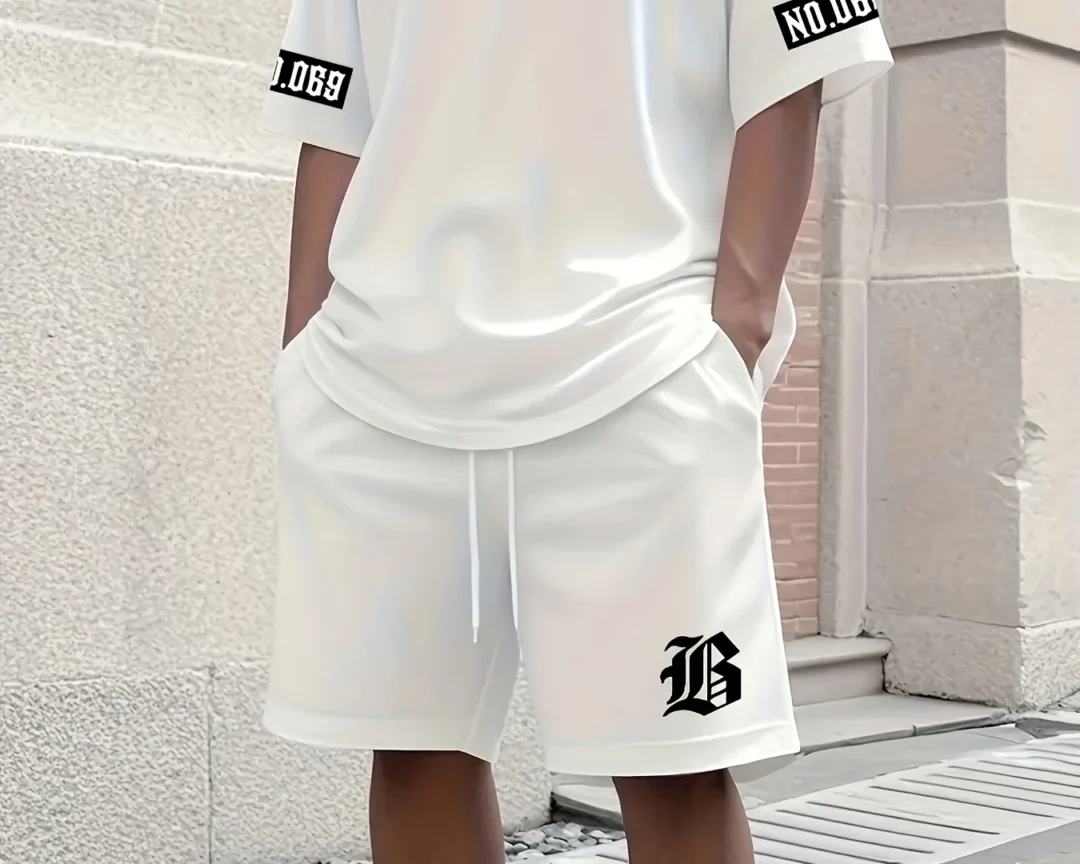 סט חדש לקיץ 2025 לגברים ,חולצת טי-שירט ומכנסיים קצרים, לשימוש יומיומי