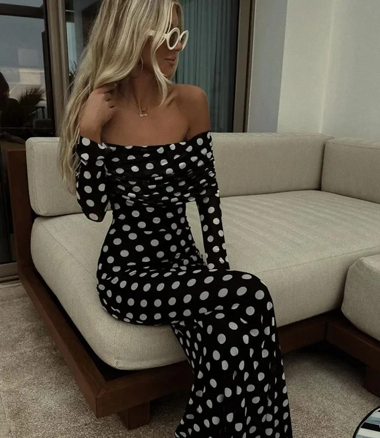 שמלת נקודות סקסית  ,אלגנטית וארוכה , כתפיים חשופות, למסיבת בריכה, חופשה ואירוע יומי