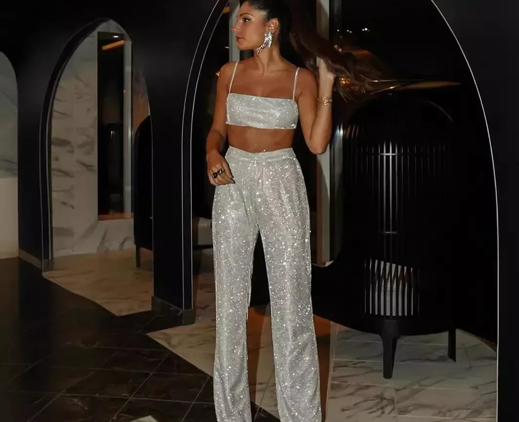 חליפה חגיגית מדהימה לערב,  גב חשוף, מכנס מותן גבוה, עיצוב עכשווי, בחירה אידיאלית לכל אירוע