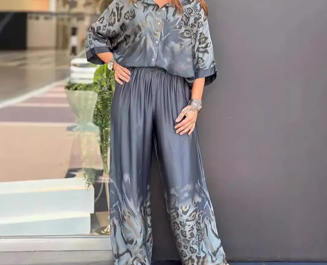 סט שני חלקים אופנתי, מודפס, אוברסייז, גמישות קלה, מתאים למגוון שימושים