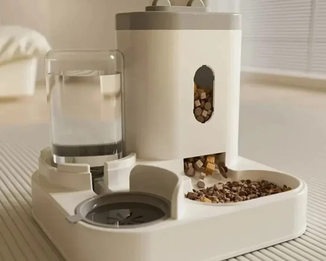 קערת אוכל ומים אוטומטית לחתולים וכלבים