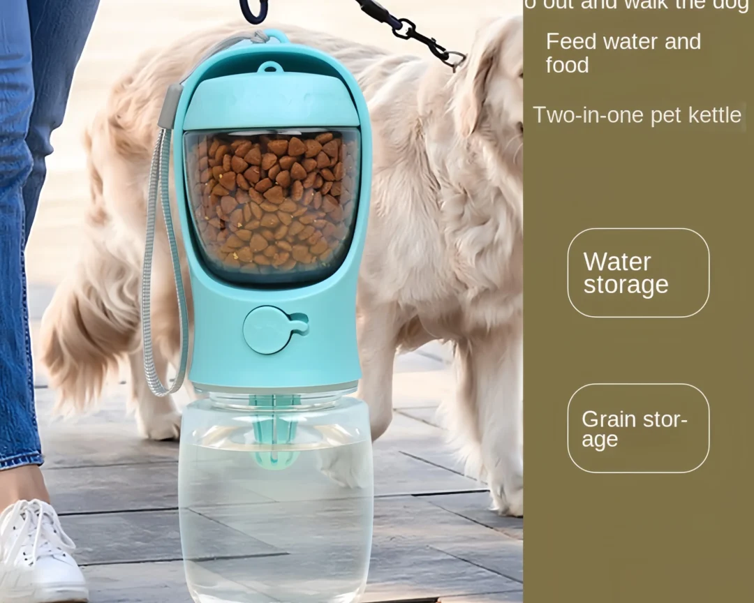 בקבוק מים נייד עם אחסון מזון לכלבים וחתולים